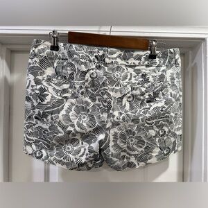 Old Navy Pixie Shorts Size 6